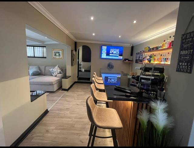 4 BEDROOM HOUSE TO LET IN WESTVILLE